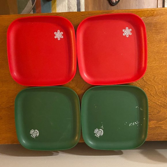 Tupperware plastic Plates set of 4 red/green - Picture 5 of 5